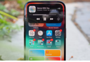 优步很快就会在你的iPhone14Pro的DynamicIsland中投放广告