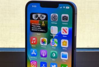有人在苹果之前制造了可折叠的iPhone