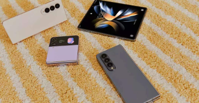 三星推出两款设计酷炫的可折叠智能手机
