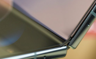 Apple的可折叠iPhone使用自我修复显示屏