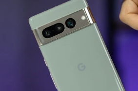 据报道三星为谷歌的Pixel7Pro生产了一半的组件