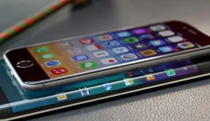 为了减少对三星的依赖苹果将帮助为iPhone打造微型LED面板