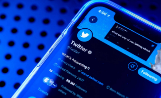 没有帐户的Twitter用户可以再次看到推文但看不到个人资料或回复