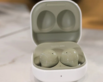 从亚马逊购买一对GalaxyBuds2即可在此过程中节省大量费用