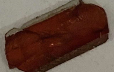 研究人员在三角晶格莫特绝缘体中发现非常规电荷载流子