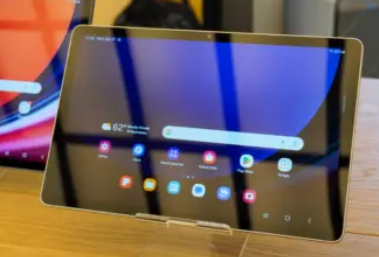 三星新款GalaxyTabS9FE和BudsFE现已上市