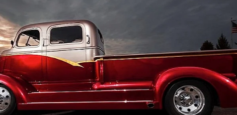 价值70万美元的1946年雪佛兰COE曾经是两辆自卸卡车现在可以用来运输哈雷摩托车