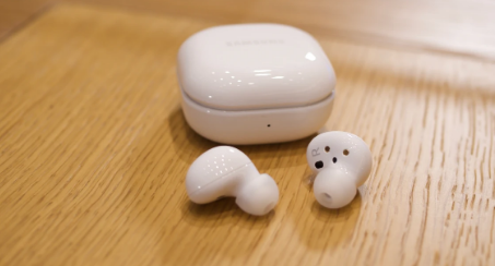 三星永远年轻的GalaxyBuds2在PrimeDay期间以杀手级价格出售有四种颜色