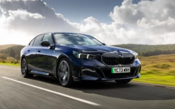 BMW5系起售价为51,000英镑
